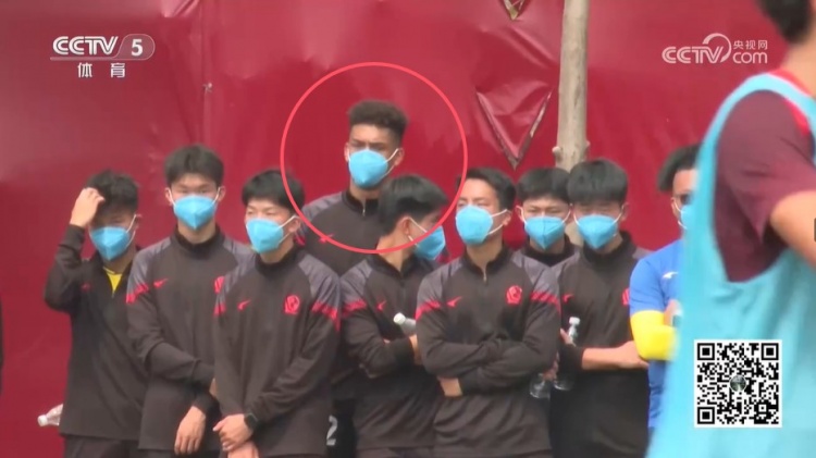  無緣U17國足名單，張洪福隨恒大足校觀摩國少隊訓練