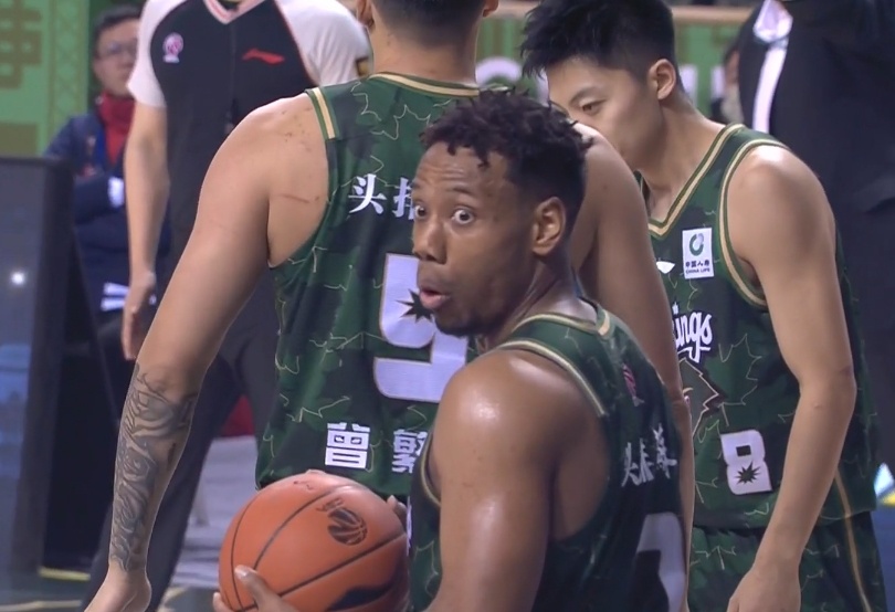  外線很準(zhǔn)！祝銘震6記三分拿下22分6籃板